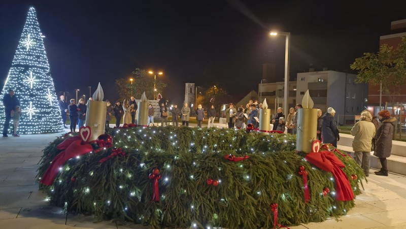 Dani Božića i adventske radosti u Popovači